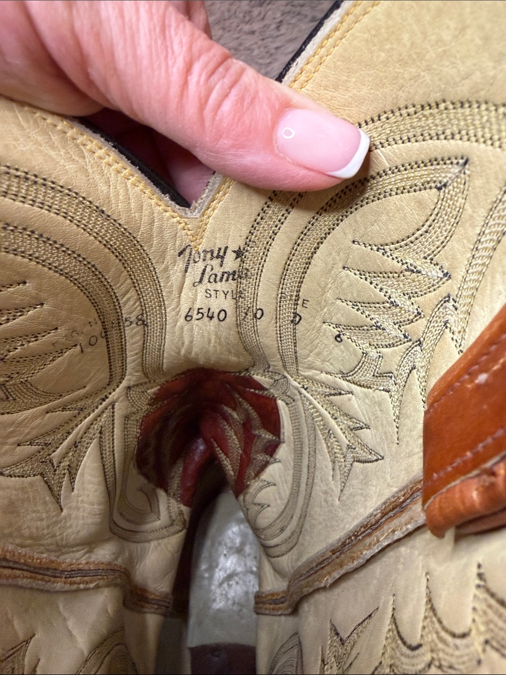 Tony Lama Men's Western leather Cowboy Boots embroidered Classic flannel fall 10 - Picture 4 of 8